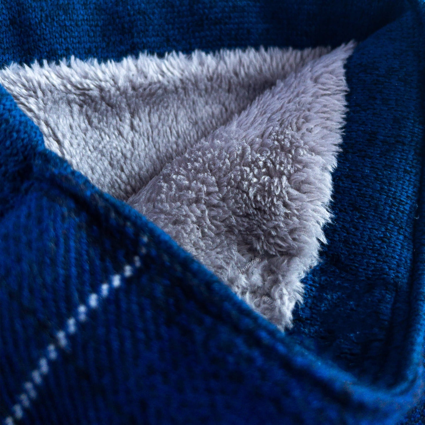 Blue/White/Black Lambs Wool Snood - GoodSnood